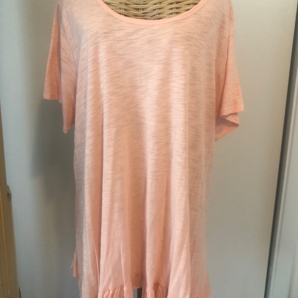 Cupio Woman blush T Shirt Peach Color Ruffle Hem 3X. NWT $48